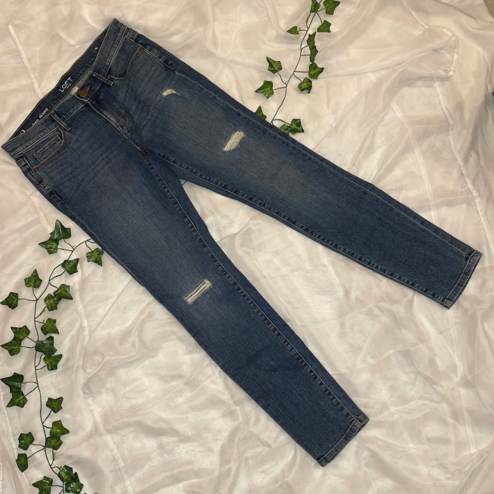 LOFT BY ANN TAYLOR • MODERN SKINNY JEAN • SIZE 2 • NEW WITHOUT TAGS • DARK WASH